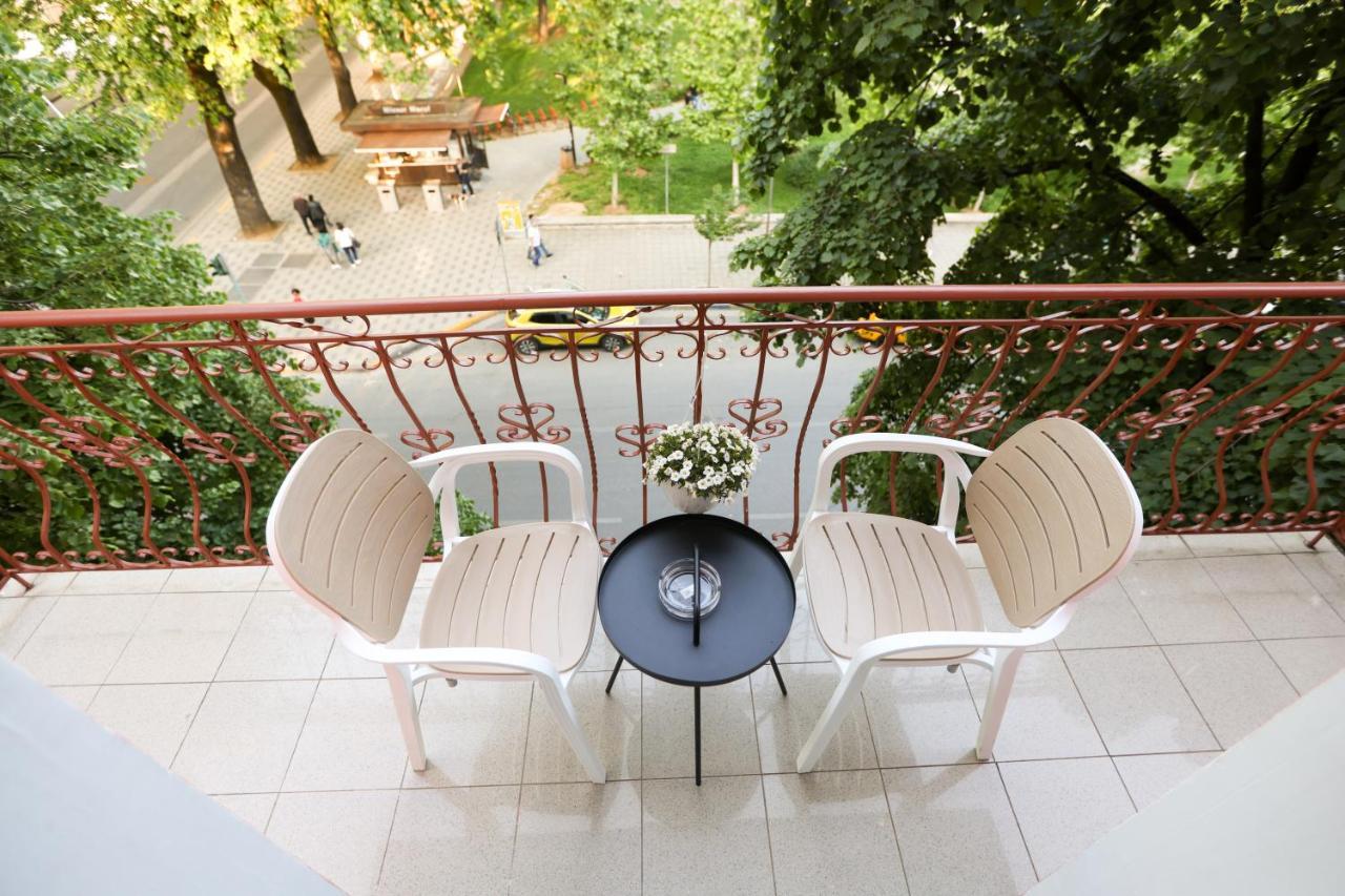 "Middlenest" Central Apartment Tirana Extérieur photo