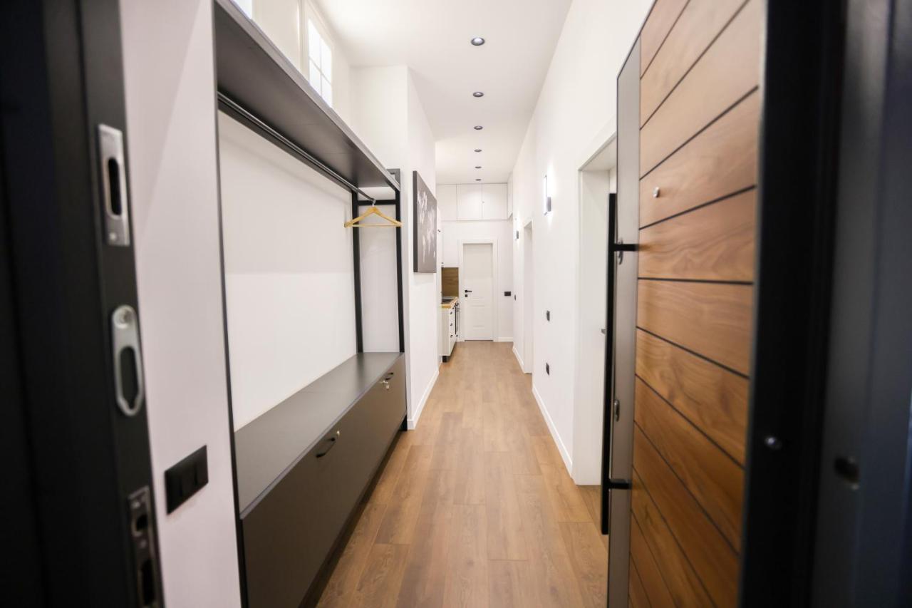 "Middlenest" Central Apartment Tirana Extérieur photo
