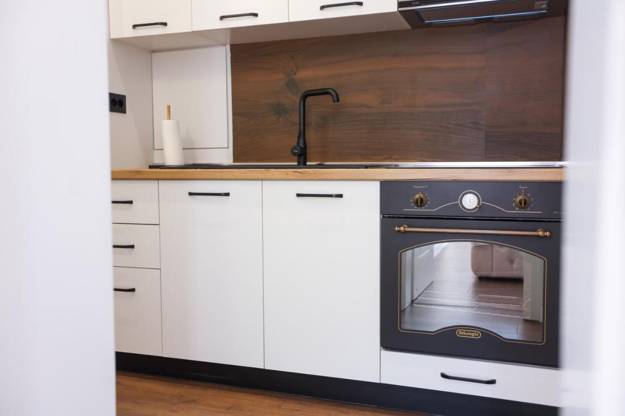 "Middlenest" Central Apartment Tirana Extérieur photo