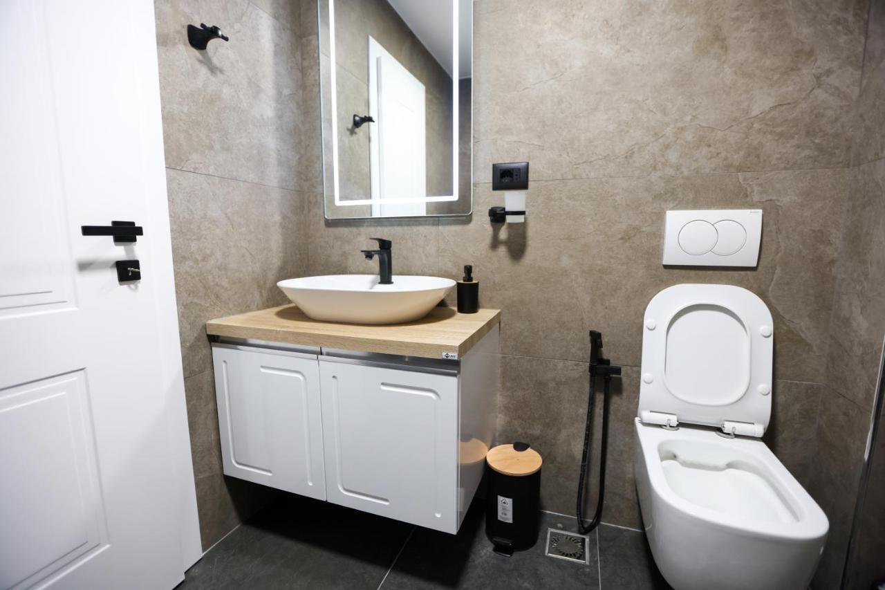 "Middlenest" Central Apartment Tirana Extérieur photo
