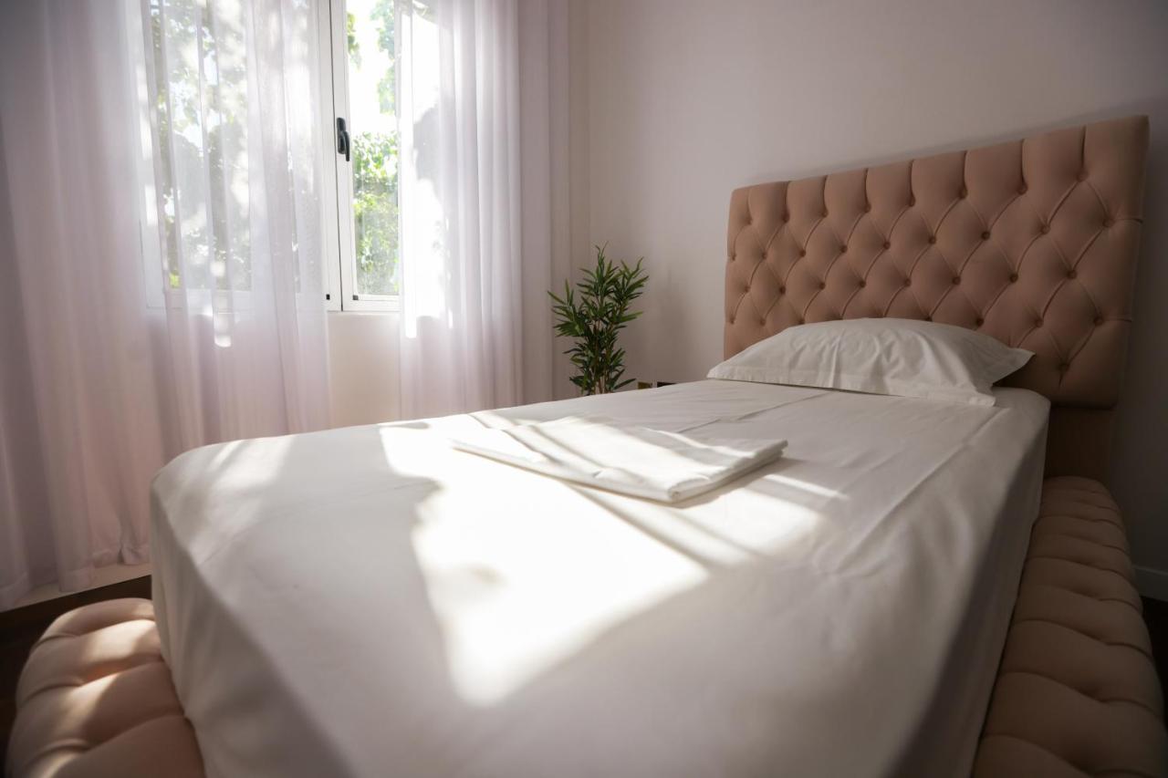 "Middlenest" Central Apartment Tirana Extérieur photo